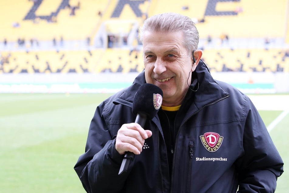 Während seiner jahrzehntelangen Arbeit für die Sportgemeinschaft hat Stadionsprecher Peter Hauskeller (72) so einige kuriose Szenen miterlebt. Während der Stadionsprecher-Tour erzählt er einige der besten Geschichten aus seinen 33 Jahren Amtszeit.