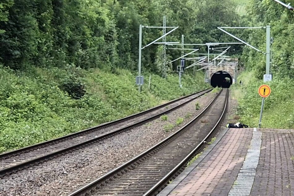 Völlig unklar ist, was den Mann (†82) in den Tunnel trieb.