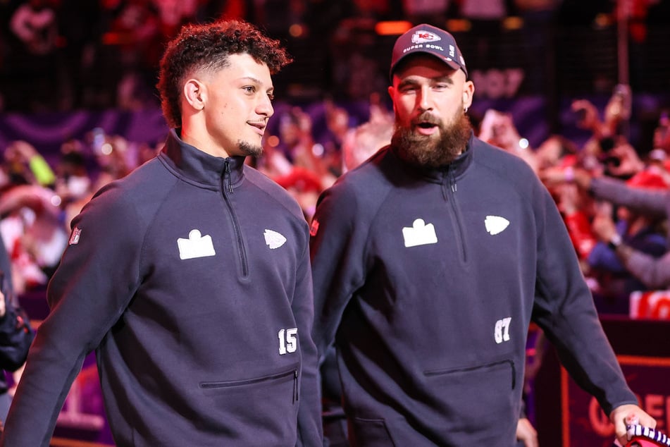 Travis Kelce (r.) and Patrick Mahomes are both vying for their third Super Bowl victory.