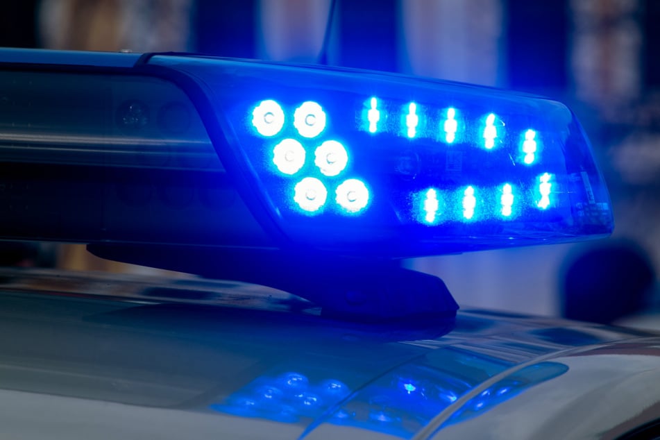 Die Polizei und der Kampfmittelbeseitigungsdienst haben nun alle Hände voll zu tun. (Symbolfoto)