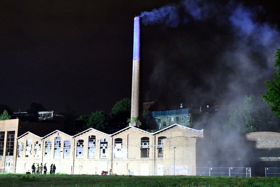 Am späten Dienstagabend brach in einem Schornstein in Görlitz ein Feuer aus.