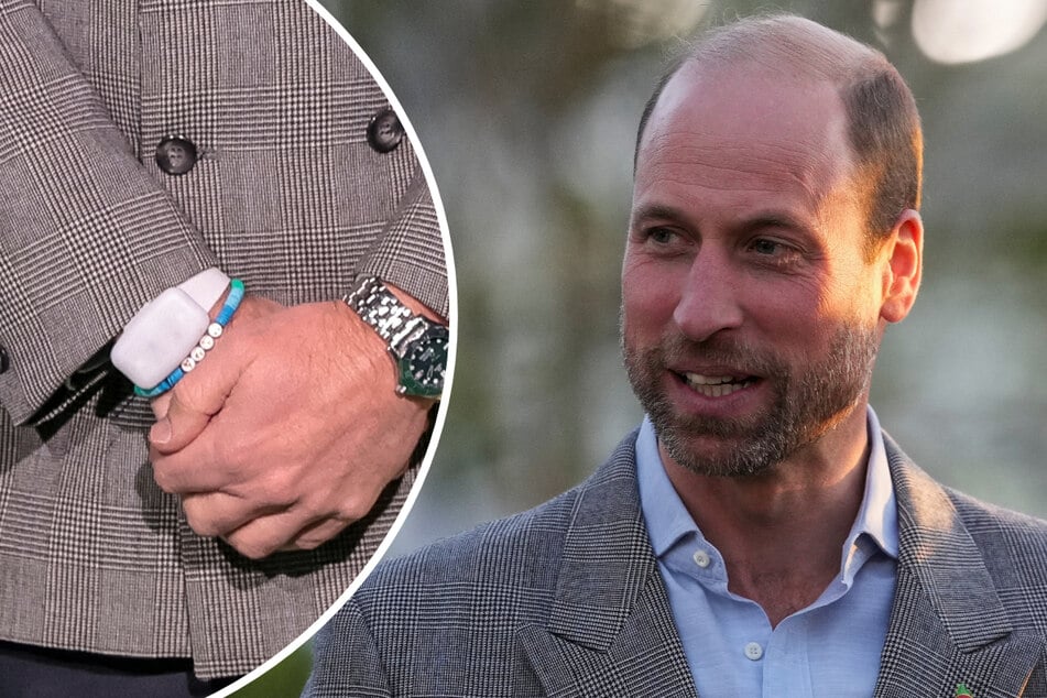 Prince William was seen rocking a handmade "Papa" bracelet during a recent trip to South Africa.