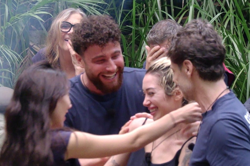 Kaum für möglich gehalten: Das Camp feiert Ariel.