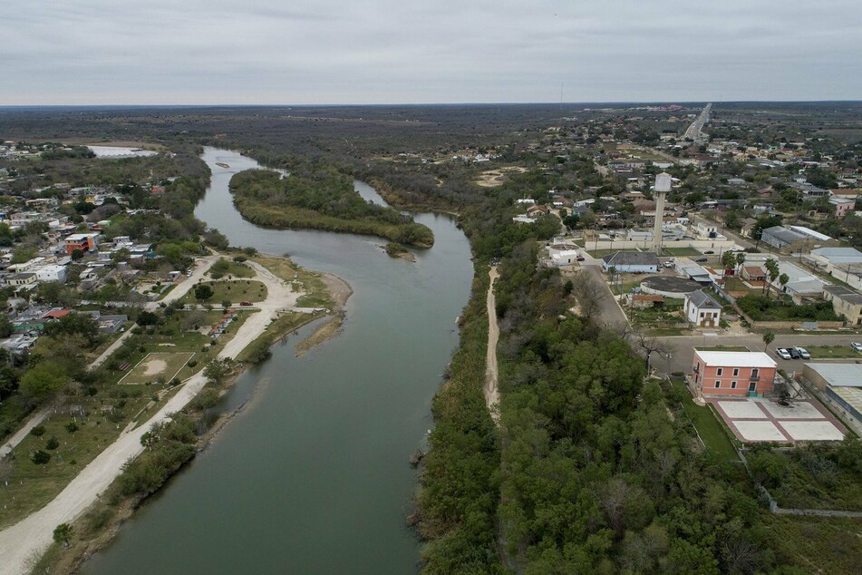 The Rio Grande divides the United States from the Mexican state of Tamaulipas.