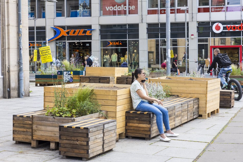 Ausspannen nach dem Bummeln: Die Parklets bieten Passanten während der Sommermonate eine willkommene Sitzgelegenheit.