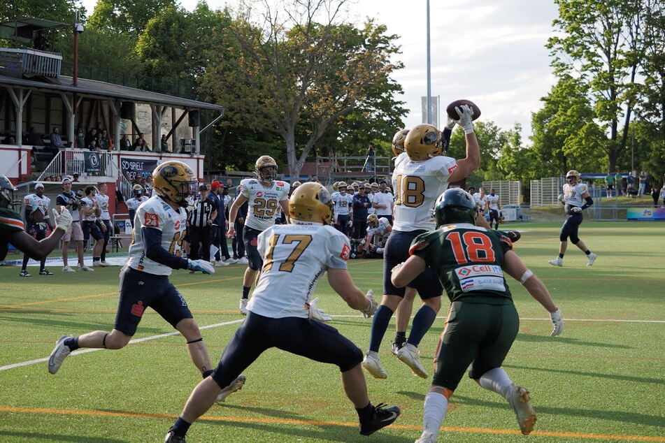 Finn Gornig (Nr. 18) fing Sekunden vor dem Ende eine Interception.