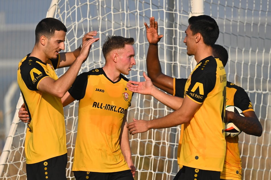 Bei Dynamo Dresden standen Andi Hoti (22, l.) und Claudio Kammerknecht (26, r.) zusammen auf dem Platz, am Samstag treffen sie als Gegner aufeinander.