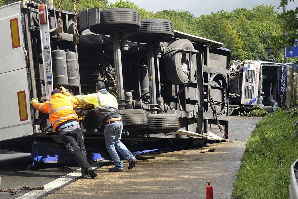 Auf der A46 kommt es zum Teil auch zu schweren Unfällen.