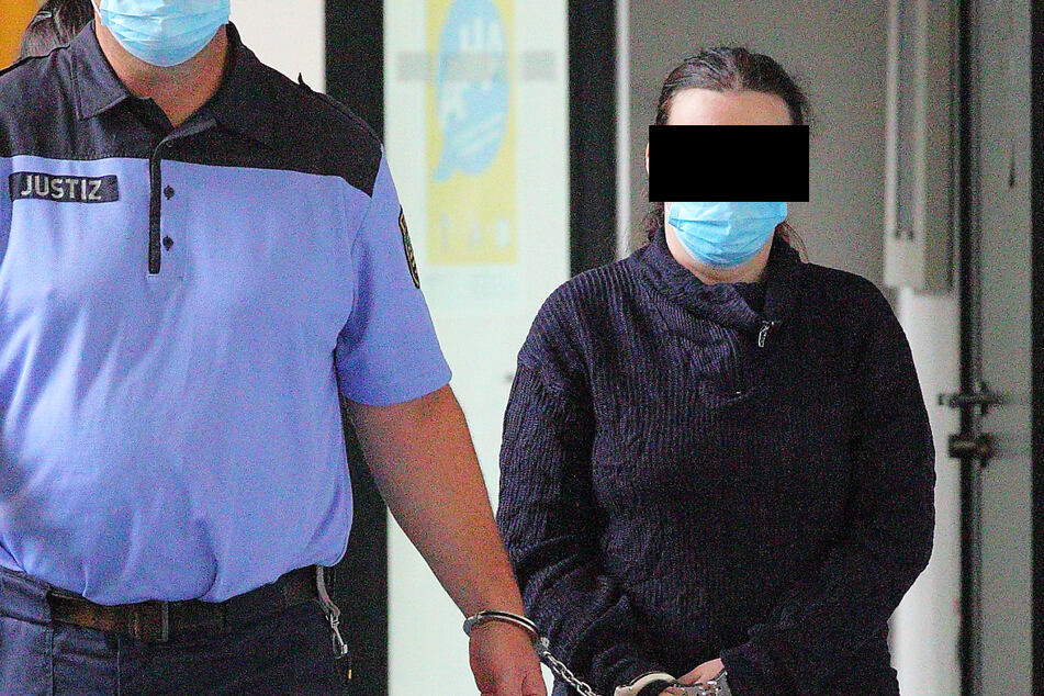 Stefanie W. (32) wollte mit dem Mord an ihrem Ehemann laut Anklage die Sterbeversicherung von 17.000 Euro kassieren und einen Sorgerechtsstreit umgehen.