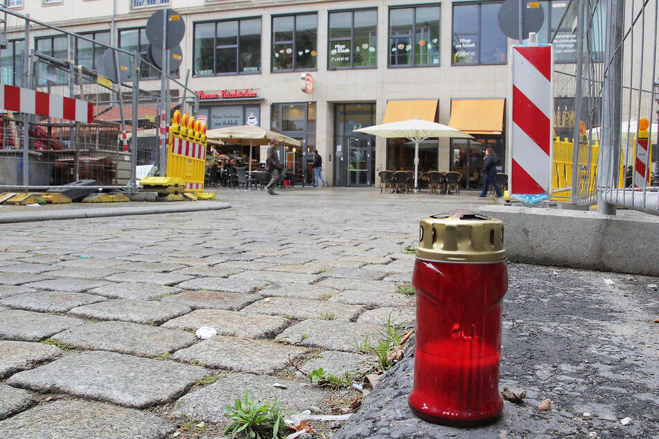 Nur eine Kerze erinnert am Tatort an den getöteten Touristen (55) aus Krefeld.
