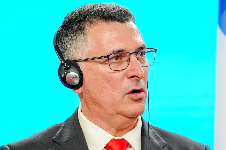 Der israelische Außenminister Gideon Saar (58) ist am Donnerstag in Deutschland.