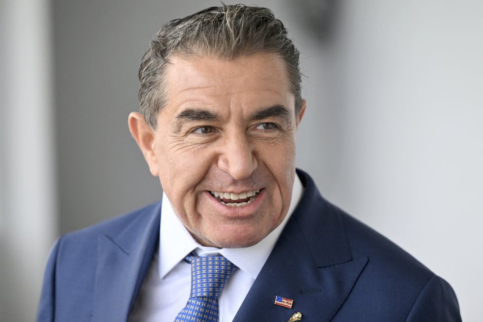 Auch ein US-Sondergesandter wird ja wohl mal träumen dürfen: Für Paolo Zampolli (56) wäre es ein "Traum", wenn Italien statt dem Iran zur WM fahren dürfte.