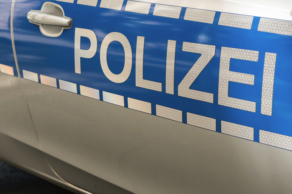 Eigentlich waren die Polizeibeamten aufgrund eines anderen Einsatzes an der Heilige-Grab-Straße.(Symbolbild)