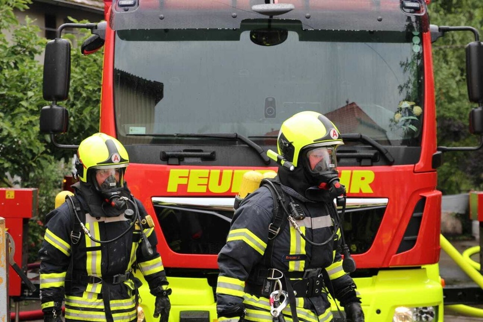 Zahlreiche Kameraden der umliegenden Feuerwehren waren im Einsatz.