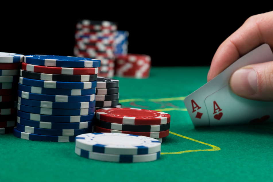 Zwei Personen sollen mehrmals illegale Pokerspiele organisiert zu haben. (Symbolbild)