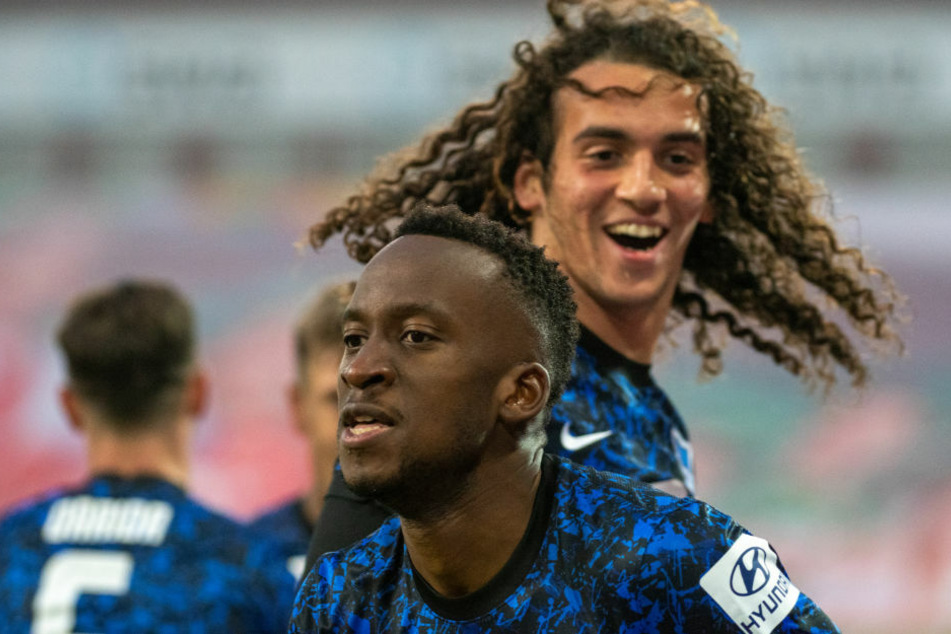 Dodi Lukebakio (23, vorne) und Matteo Guendouzi (21) sind nur zwei von insgesamt 13 Hertha-Profis, die der Hauptstadtklub zu ihren jeweiligen Nationalmannschaften abstellen muss.