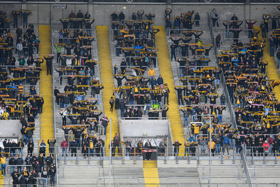 Ein deutlich dezimierter K-Block. Vorerst zum letzten Mal für mindestens drei Wochen bestritt Dynamo Dresden ein Heimspiel vor Zuschauern.