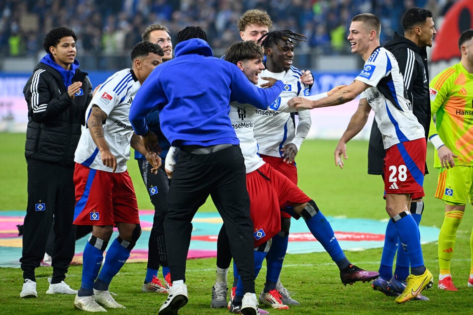 Die Stimmung bei den HSV-Profis war nach dem starken Spiel und dem verdienten Heimsieg gegen Düsseldorf bestens.