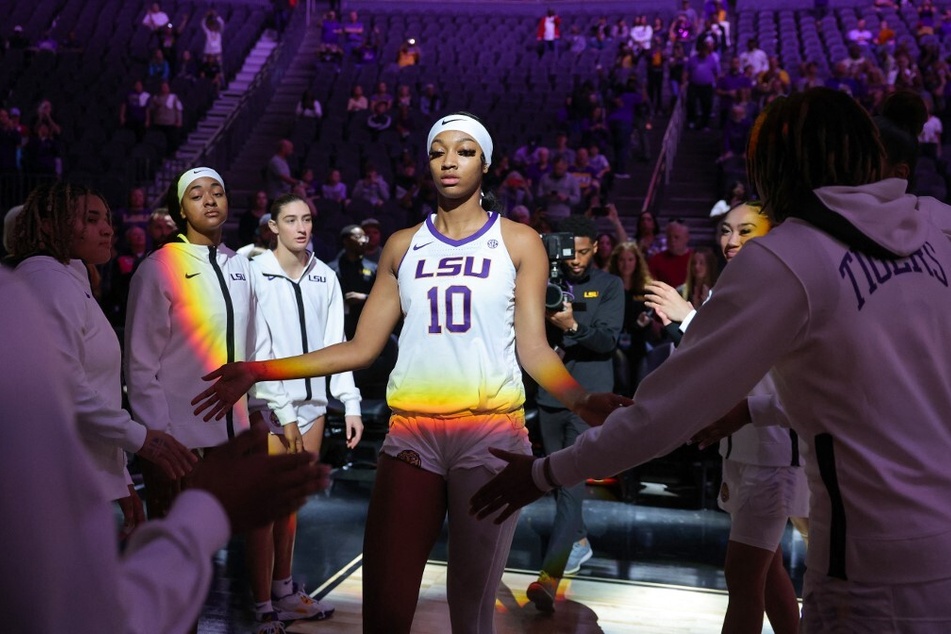 In the aftermath of the challenging loss against No. 1 South Carolina, Angel Reese took to Twitter to address the disappointed fans for fouling out the game.