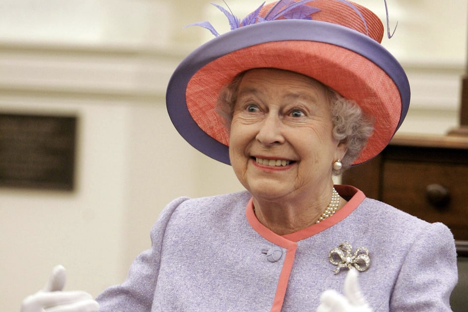 Queen Elizabeth II. († 96) sorgte auch manchmal mit Grimassen für Aufsehen.