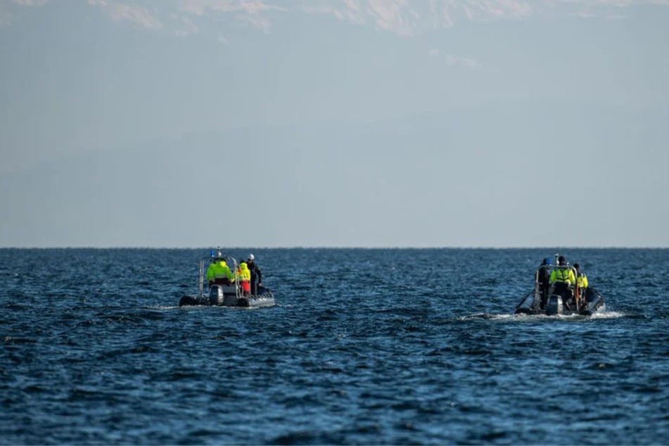 Taucher aus der Schweiz bargen die Leiche aus dem Bodensee. (Archivbild)
