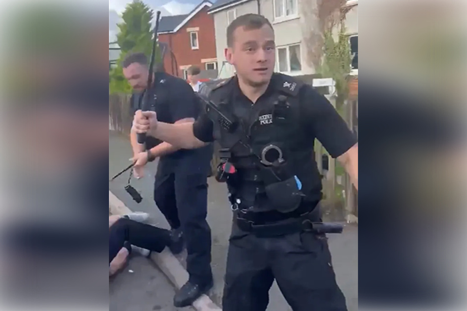 Das Video der heftigen Auseinandersetzung mit der Polizei in Wales ging im Netz viral.
