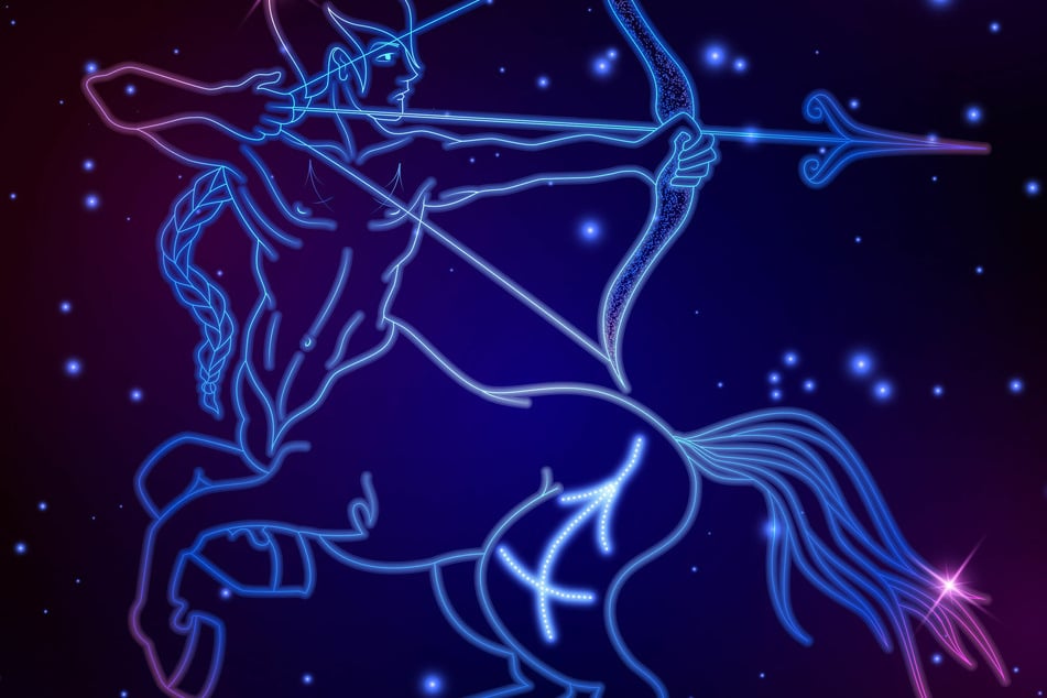 Free Sagittarius monthly horoscope for December 2022