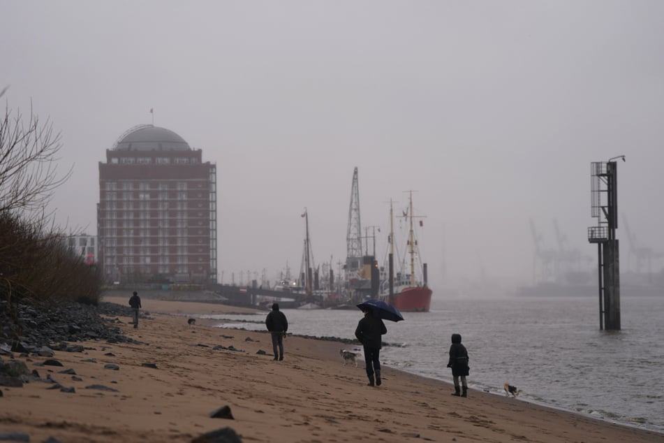 Wetter in Hamburg: Stundenlanger Dauerregen