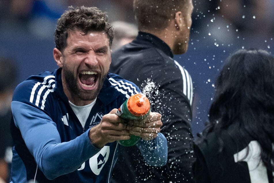 Bayern-Ikone Thomas Müller (36) hat bei seinem neuen Verein in Vancouver den ersten Titel geholt.