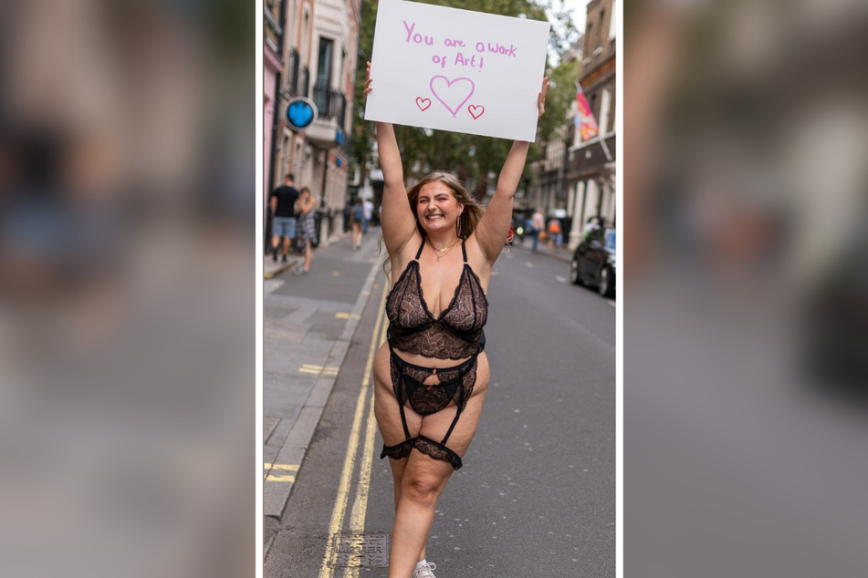 Ellie setzt sich für Body-Positivity bei Frauen ein. In London nahm sie an einer Demonstration teil.