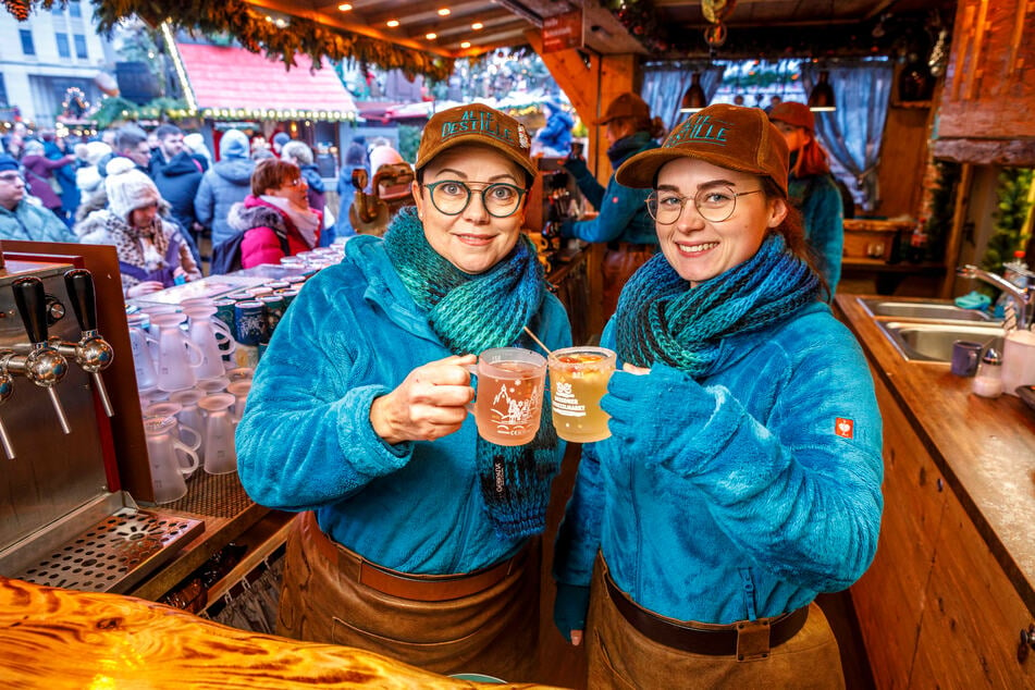Cornelia Liebig (60, l.) und Sarah Müller (22) freuten sich am Wochenende über viele Gäste in der Alten Destille.
