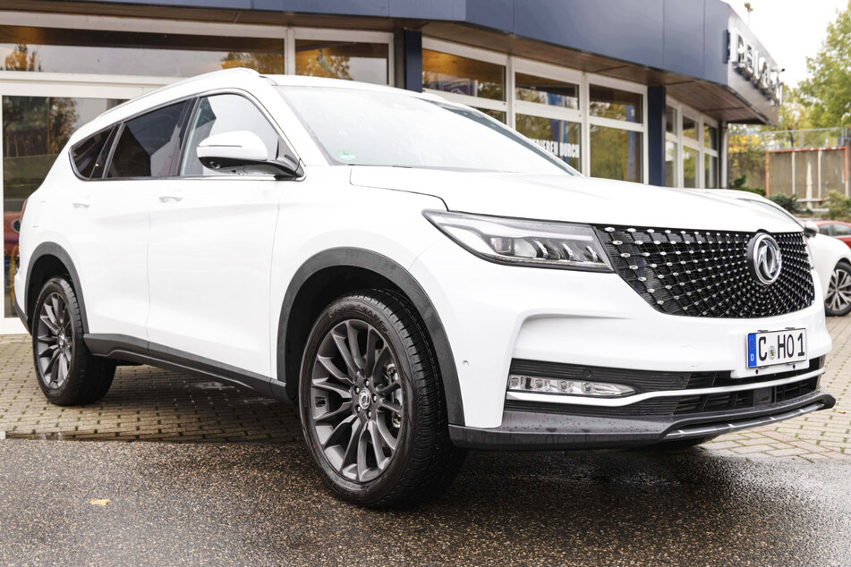 Groß, größer, Fengon. Das SUV aus China ist noch ganz neu in Deutschland, ist aber jetzt schon äußerst beliebt.