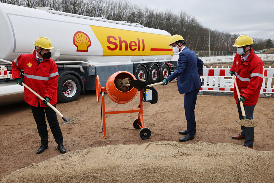 Ist biologischer Treibstoff aus Köln die Zukunft? Shell startet Mega-Projekt
