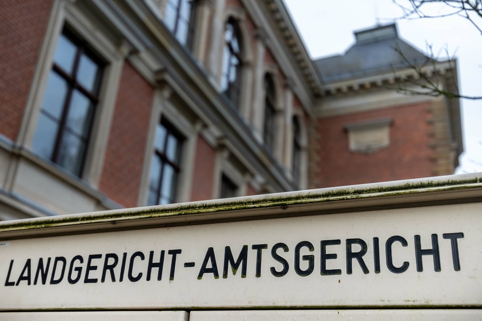 Das Landgericht Zwickau änderte den Schuldspruch der ersten Instanz von einfacher Beleidigung in Beleidigung gegen eine Person des politischen Lebens ab.