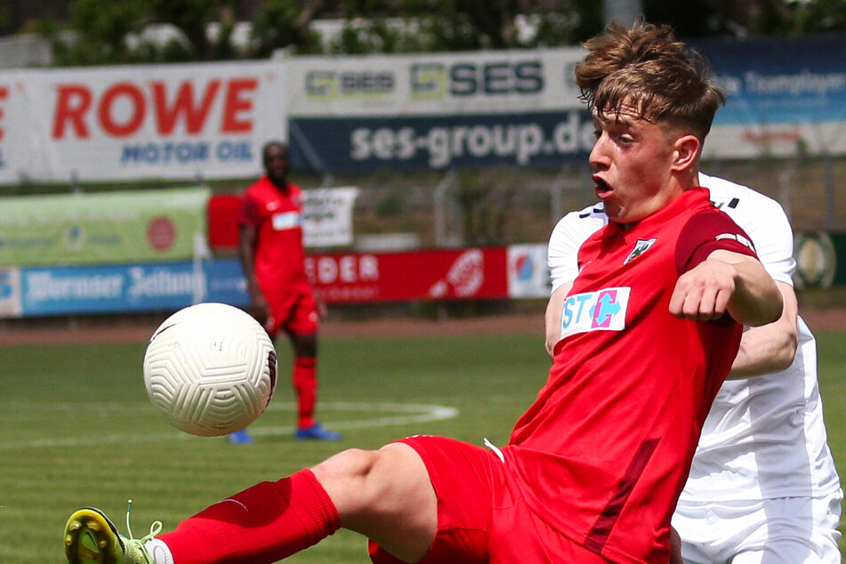 Noel Eichinger (20) beherrscht den Ball - hier noch im Trikot von Wormatia Worms.