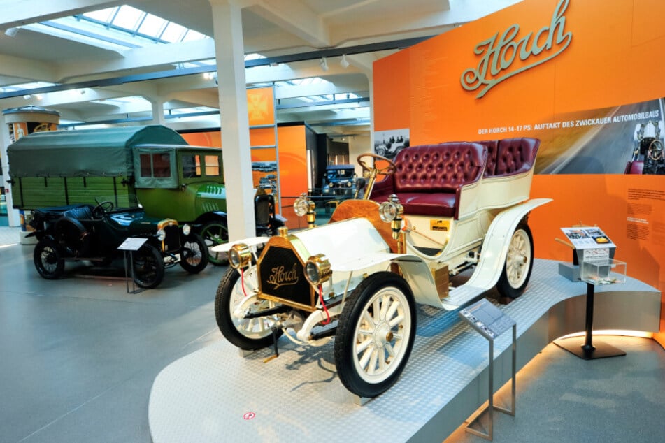 Im August Horch Museum könnt Ihr Euch derzeit die Sonderausstellung "100 Jahre Horch 8. Auf den Spuren eines Mythos" ansehen.