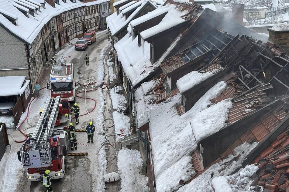 Halbe Million Euro Schaden bei Großbrand im Harz! Mehrere Häuser in Innenstadt unbewohnbar