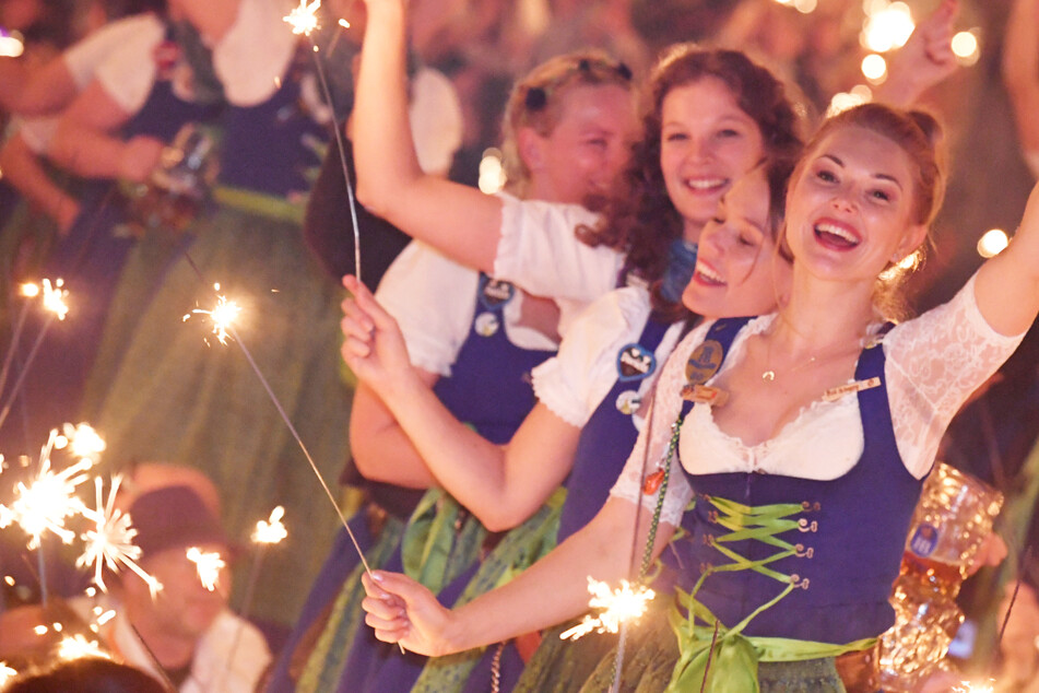 Kann die Wiesn 2021 stattfinden? Oktoberfest-Reservierungen in Corona-Zeiten