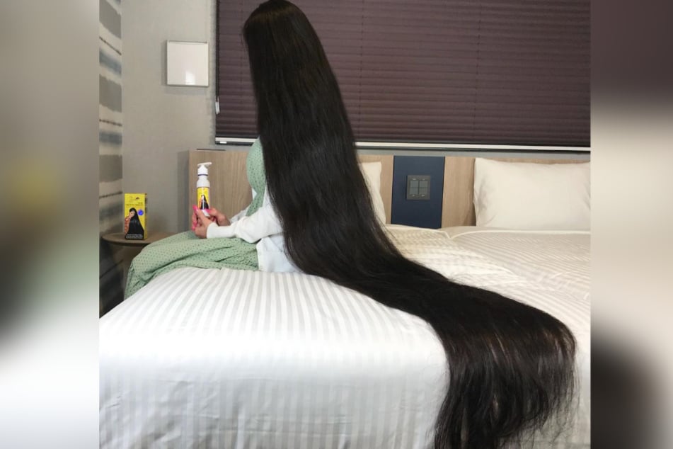 Rin Kambes (35) Haare sind inzwischen länger als sie selbst.