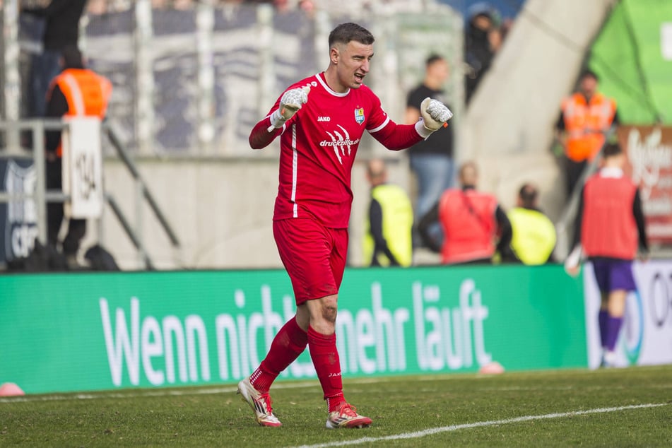 CFC-Keeper Daniel Adamczyk (21) hatte Grund zum Jubeln - 17 Mal hielt er seine Kiste sauber.