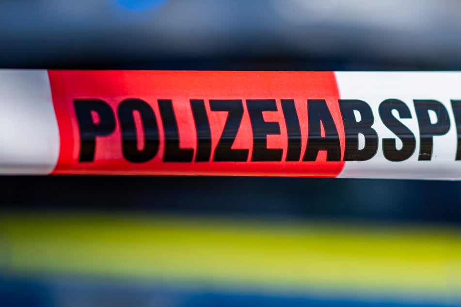 Die Polizei ermittelt nach dem Fund der Leiche einer 35 Jahre alten Frau aus Marburg, die zuvor als vermisst gemeldet worden war. (Symbolfoto)