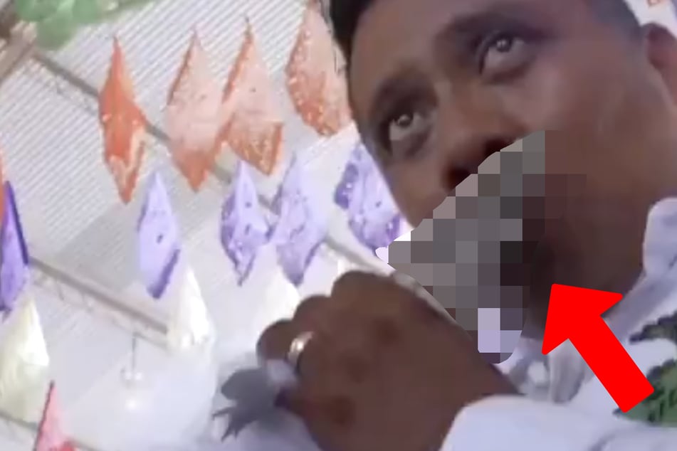 Hombre se acerca al altar nupcial: Quien está frente a él con un vestido de novia sorprende a todos