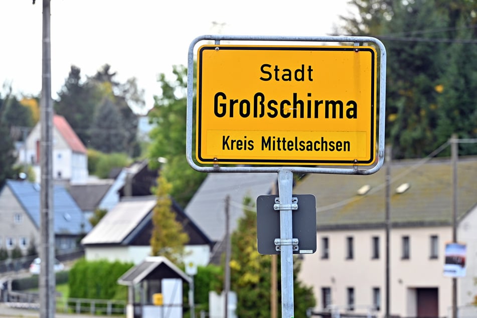 Ein Rentner aus Großschirma (Landkreis Mittelsachsen) verlor 40.000 Euro durch eine miese Betrugsmasche.