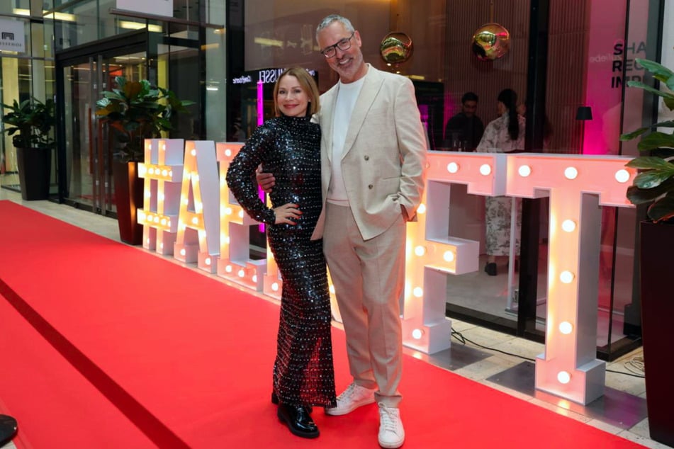 Ein richtiges Power-Paar: Elena (49) und ihr Mann Frank Siemers (59) haben vor fünf Jahren eine Vision in die Tat umgesetzt und das Æsthetica Loft eröffnet.