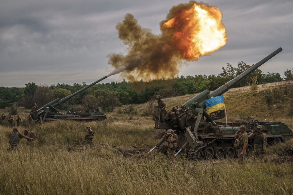 Im Osten der Ukraine verstärkt Russland den Druck auf die Verteidiger.