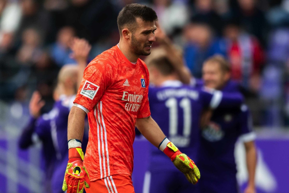 Torhüter Daniel Heuer Fernandes (28) zeigte bislang gute Leistungen, ist aber nicht unumstritten.