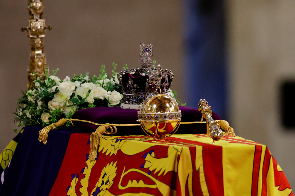 Die Queen wird am Montag (19. September) beigesetzt, nachdem ihr Sarg zuvor vier Tage lang in der Westminster Hall aufgebahrt war.