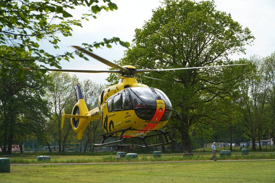 Das Kind wurde zur weiteren Behandlung per Hubschrauber ins Krankenhaus gebracht.