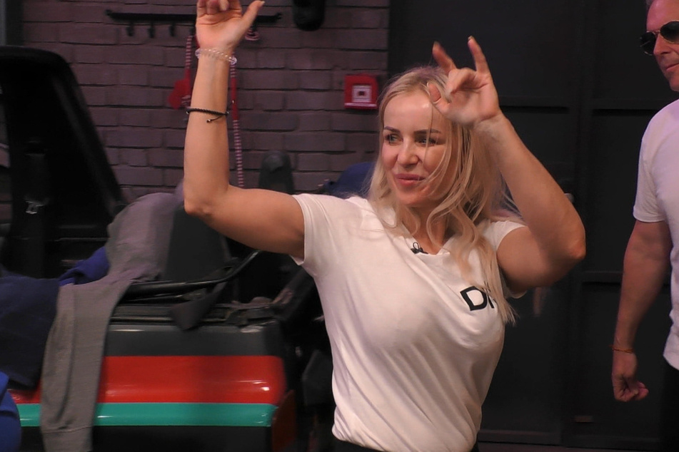 Hoch die Hände, TV-Knast-Ende: Diana Schell (52) konnte bei den Zuschauern nicht punkten und musste daher "Promi Big Brother" verlassen.
