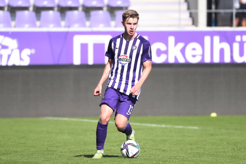 Erik Majetschak (22) bleibt ein weiteres Jahr beim FC Erzgebirge Aue.